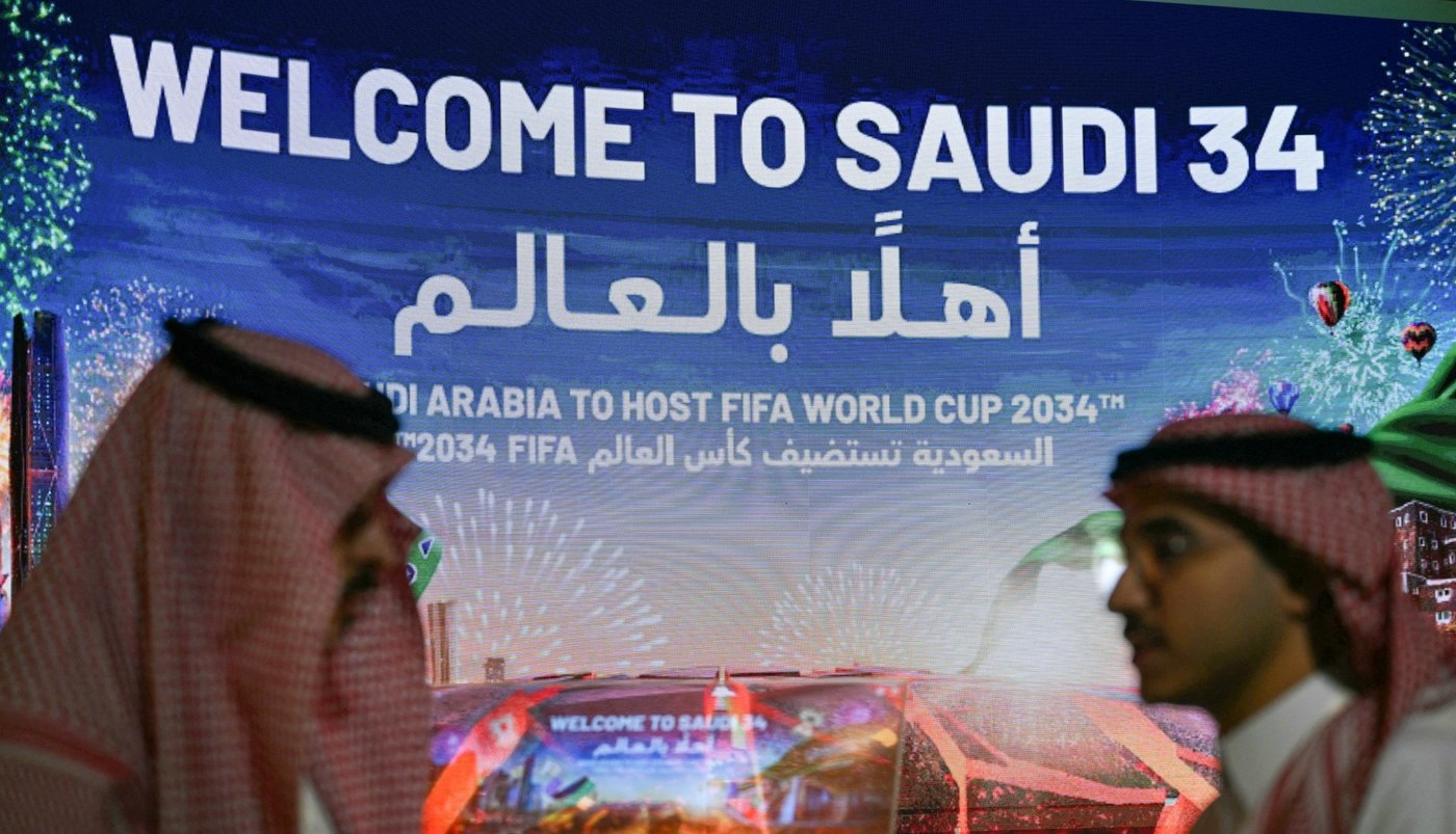 Pakistan e pregătit să invadeze piața cu 400.000 de muncitori calificați pentru Cupa Mondială 2034 din Arabia Saudită