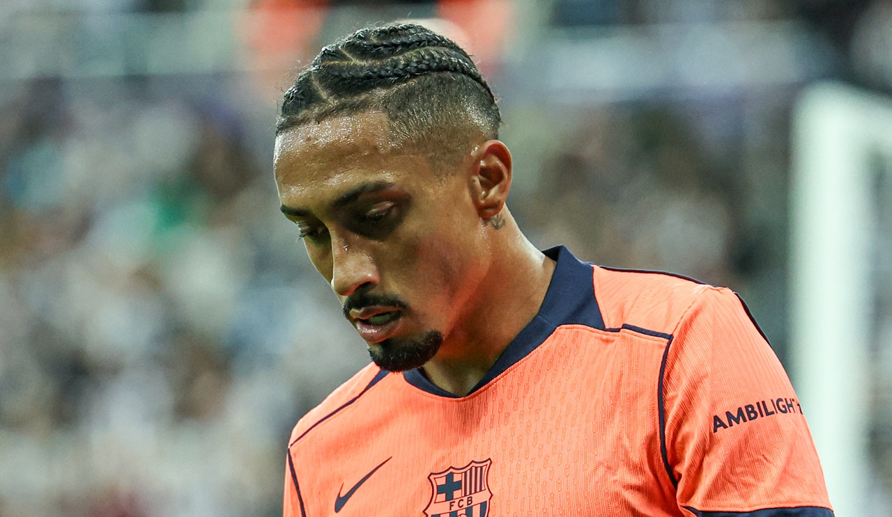 MERCATO Cutremur la FC Barcelona: „Raphinha vrea să plece la Al Hilal! Are probleme grave cu banii”