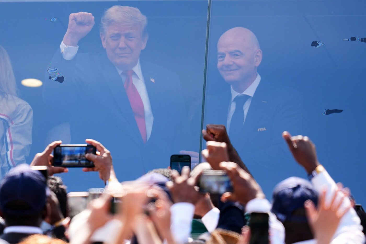 CM 2026 Melania Trump, apariția serii la finala Cupei Mondiale. A atras toate privirile din spatele geamului blindat, lângă Donald Trump