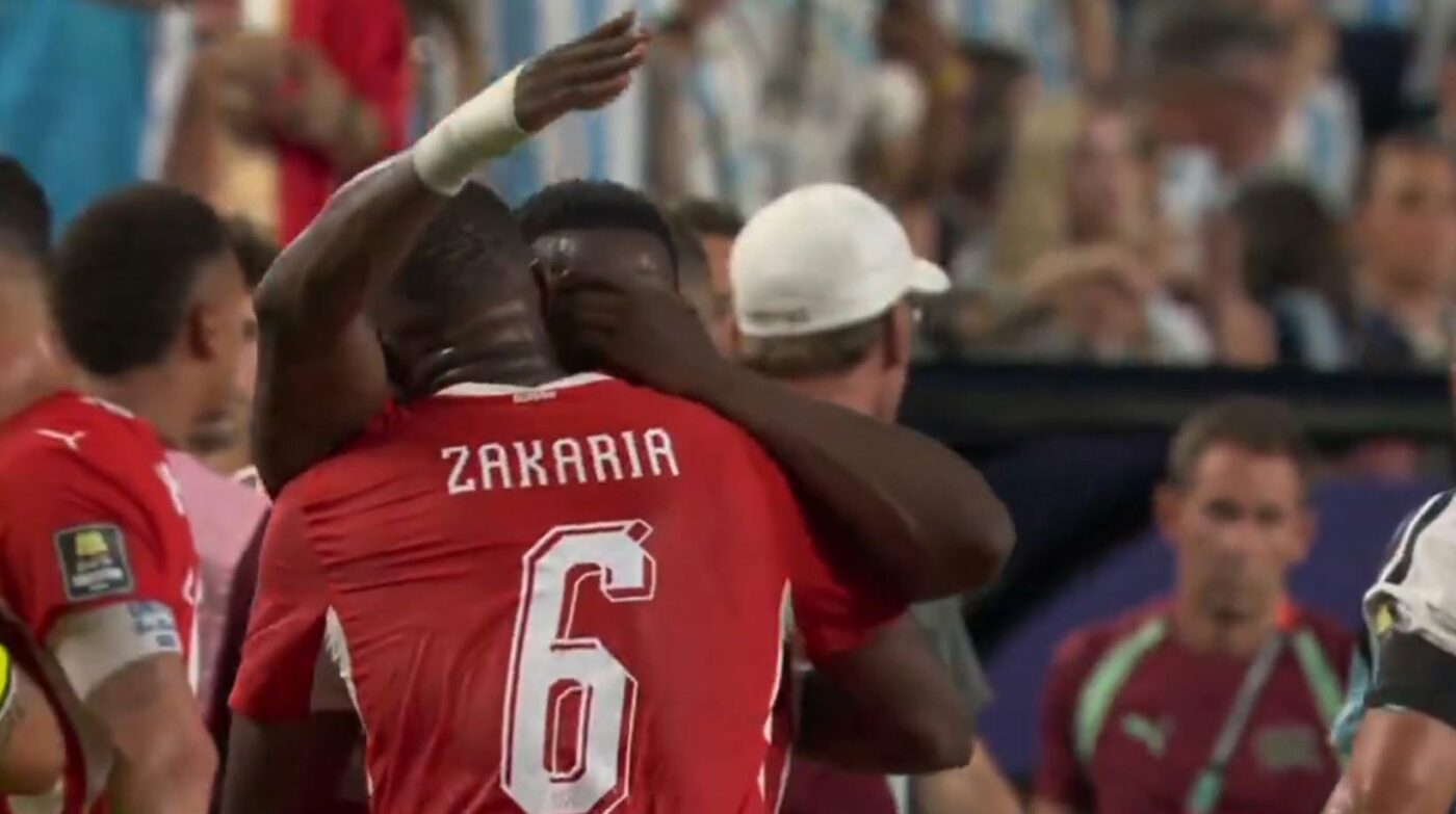 VIDEO A fost eliminat la Argentina – Elveția 3-1 după intervenția VAR! A început să plângă și colegii l-au consolat cu greu