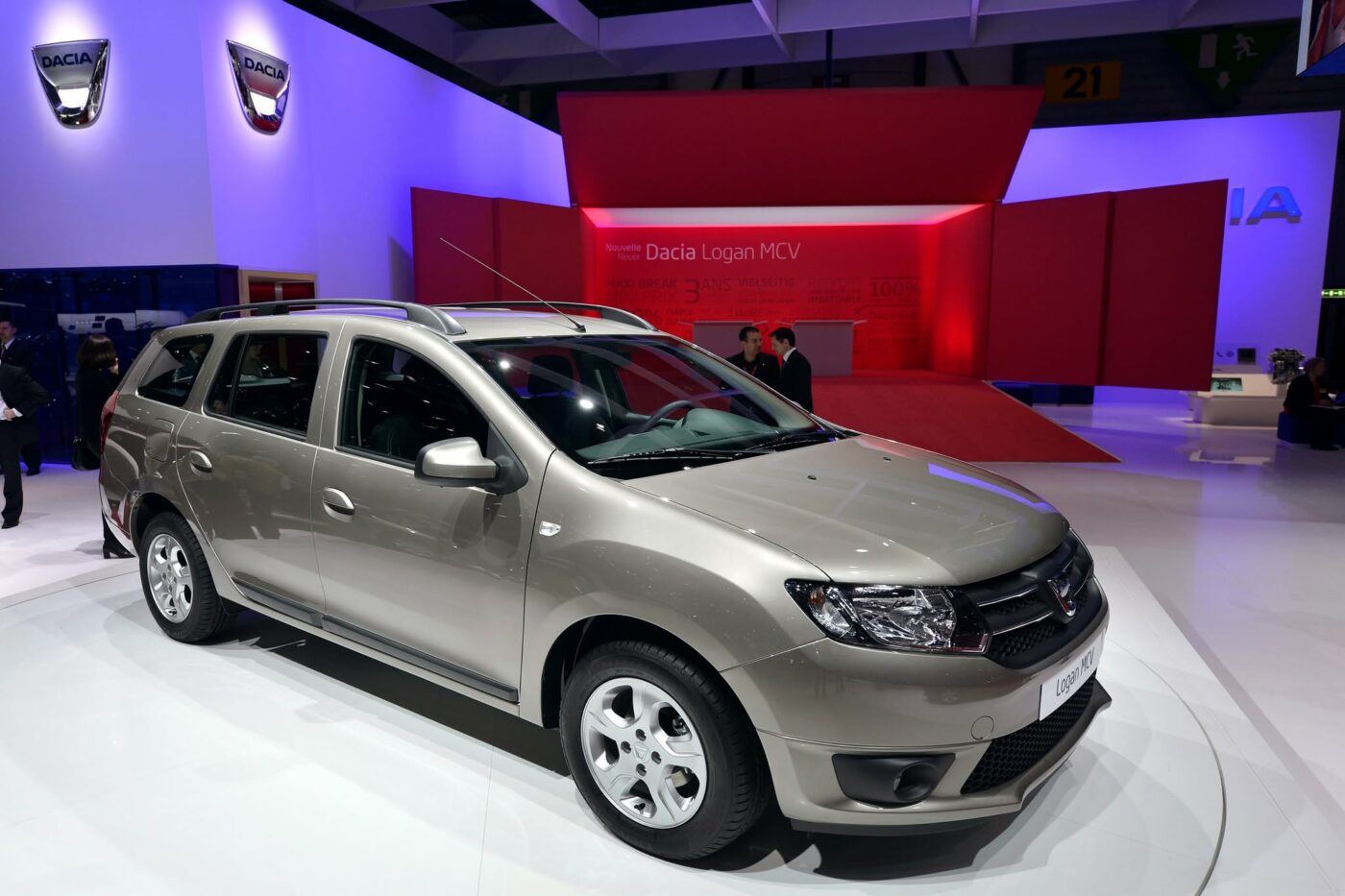 „O păstrez până la final”. De ce nu-și schimbă un pensionar mașina Dacia Logan break cu 315.000 kilometri la bord