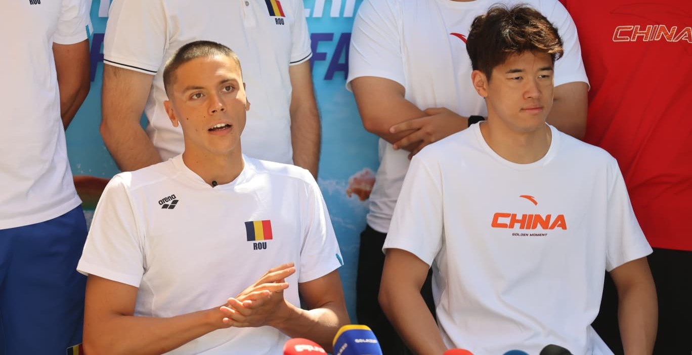 David Popovici a avut grijă să nu facă România de râs în fața lui Zhanle Pan! Cum i-a ascuns chinezului bazinul „Lia Manoliu”, aflat în paragină