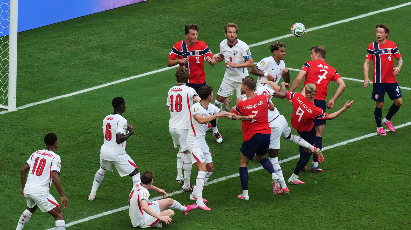 CM 2026 Cea mai controversată fază din Norvegia – Anglia: gol anulat nordicilor, cu VAR, pentru un fault al lui Erling Haaland!