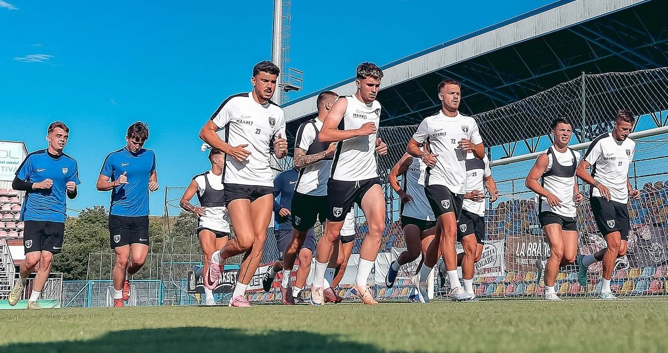 MERCATO Fotbalistul deturnat de Adrian Mititelu ca să nu semneze cu Dinamo se antrenează cu o echipă din Superliga. EXCLUSIV