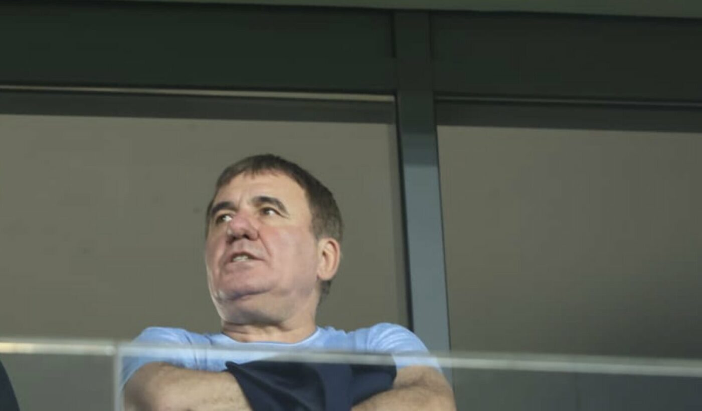 Gică Hagi, apariția serii la Dinamo – Universitatea Craiova. Cu ce „câine” de legendă a discutat „Regele”