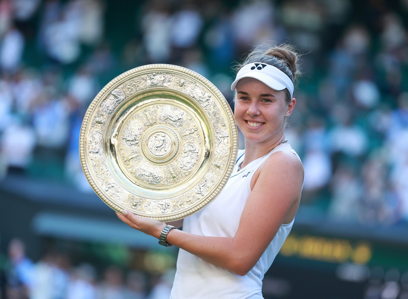 CORESPONDENȚĂ Linda Noskova este noua regină de la Wimbledon! A fost de neoprit după ce a eliminat-o pe Sorana Cîrstea: cum a câștigat finala cu Karolina Muchova!