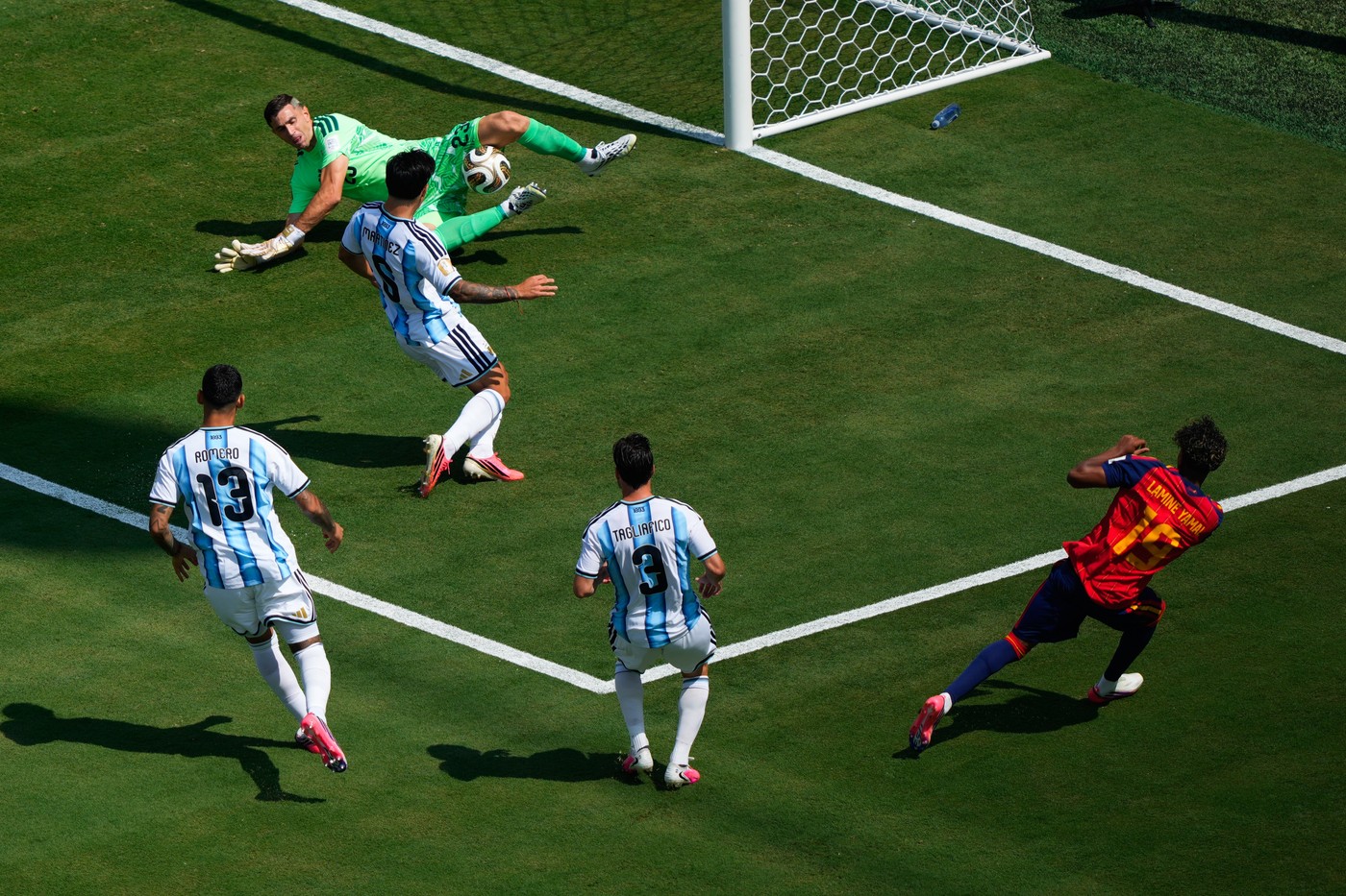 LIVEBLOG Live Spania – Argentina. DOUĂ OCAZII URIAȘE pentru Yamal și Messi în doar zece minute!