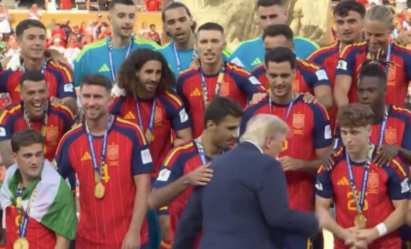 CM 2026 Ce momente: nu a reușit să îl dea pe Donald Trump jos de pe scenă, la festivitatea de premiere a CM! Cum au reacționat campionii mondiali