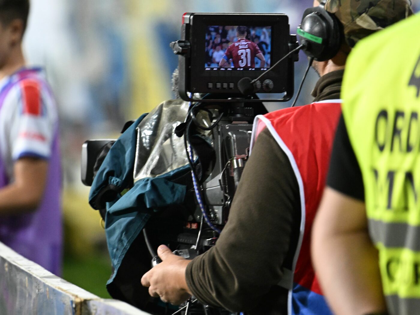 Televiziunile din România au decis! Ce se întâmplă cu meciurile lui Dinamo și FCSB