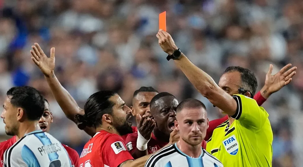 CM 2026 VERDICTUL specialistului despre faza de arbitraj care a decis Argentina – Elveția 3-1: „S-a înșelat grav!”