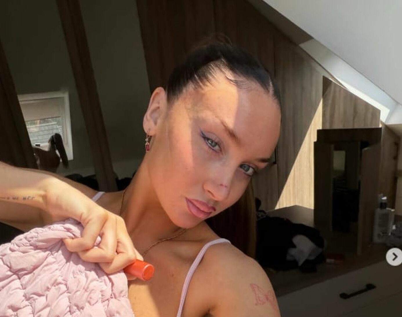 Cum a apărut Alicia, fiica marelui fotbalist, într-o pereche de bikini. Internetul a explodat: „Zeiță superbă!”