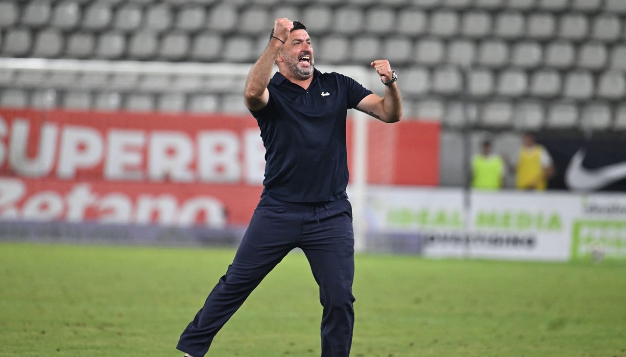 A venit cartea verde! Transferul la FCSB e gata: poate juca la Cluj, cu CFR!