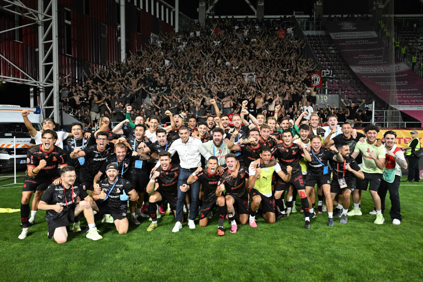 Câți dinamoviști au prins Echipa Etapei 5 după victoria din Giulești și cu cine luptă pentru titlul de cel mai bun jucător al rundei în Superliga