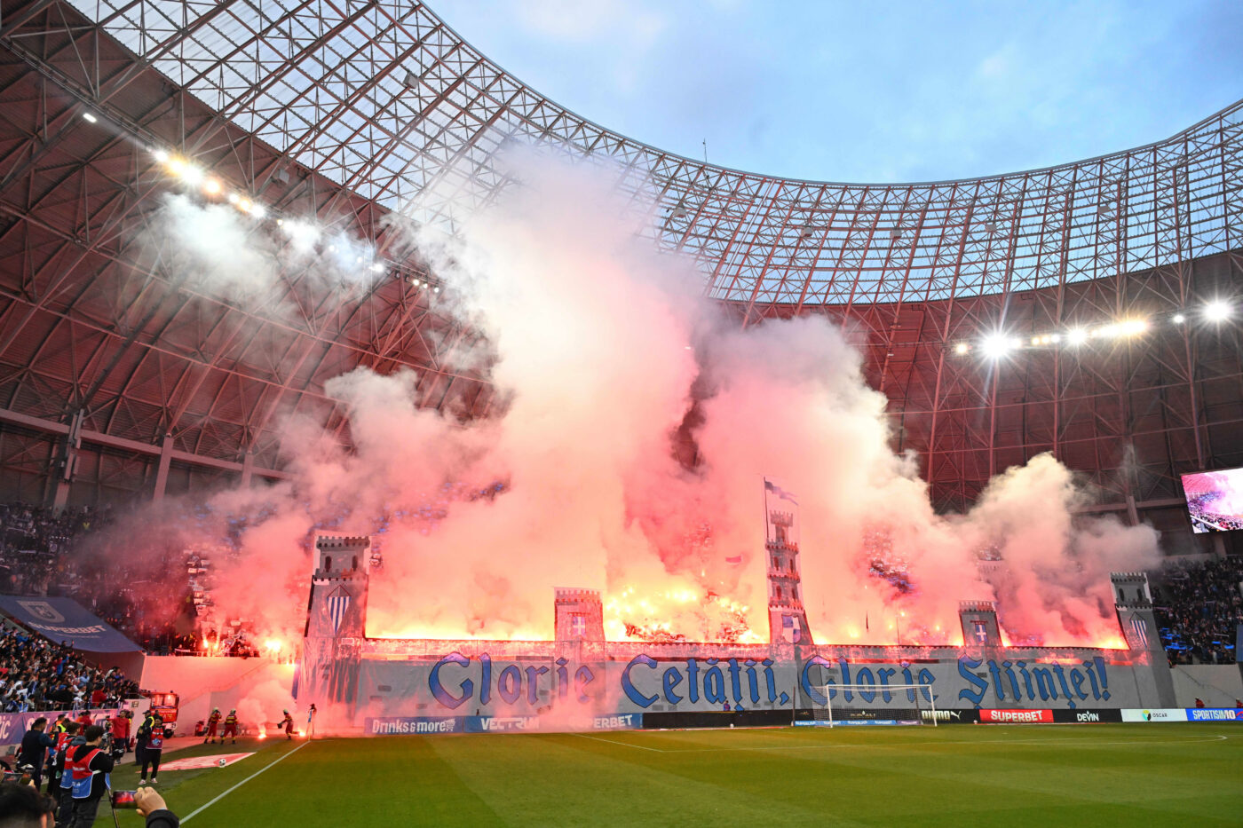 Ce adversari o așteaptă ACUM pe Universitatea Craiova în grupele Europa League și Conference League. Tragerea la sorți ideală sau infernală, toate scenariile după meciul decisiv de azi!