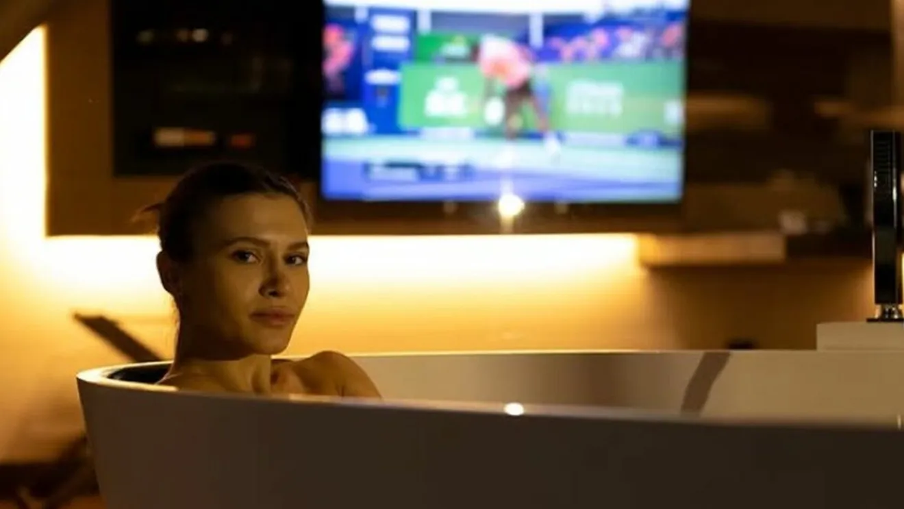 EXTRA Diana Bulimar, în bikini roz de ziua ei! Apariție hot a campioanei la 31 de ani