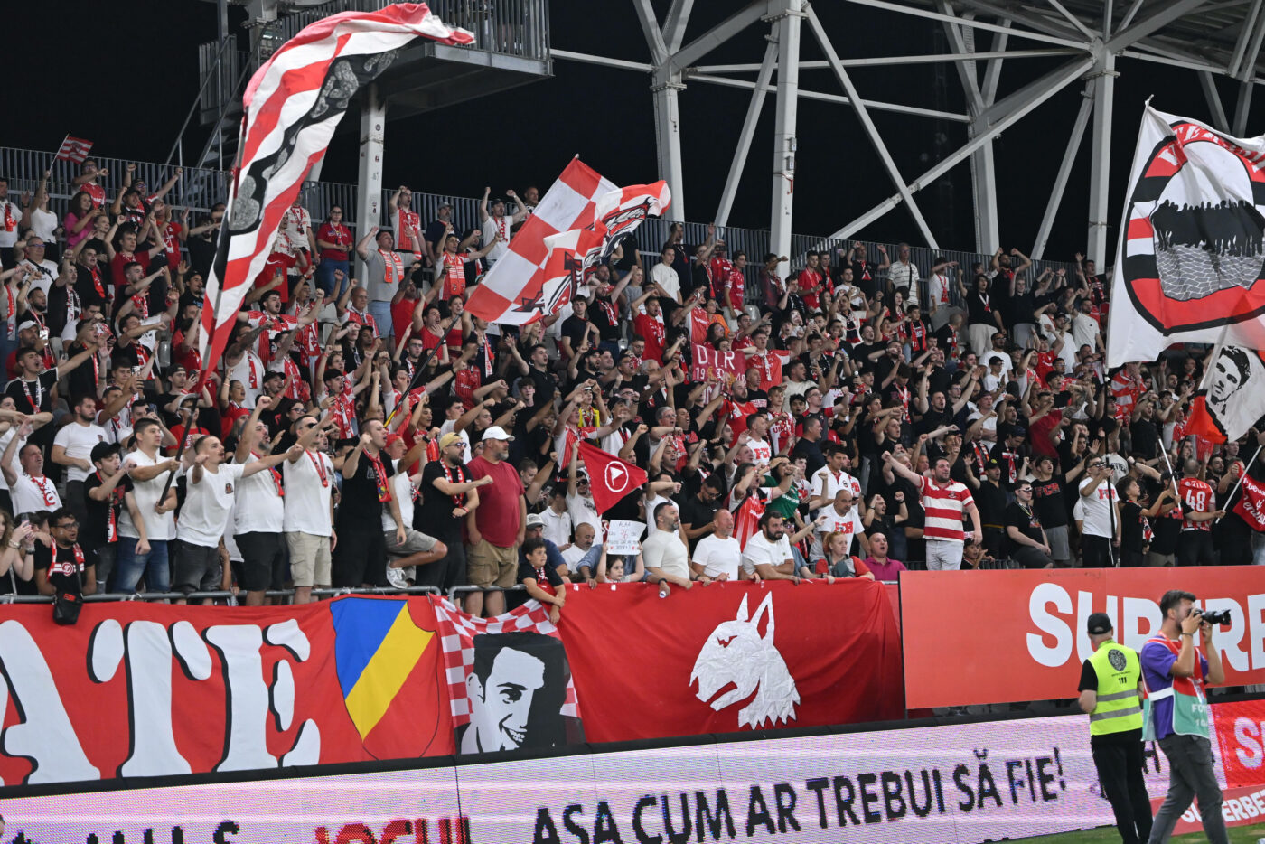 Dinamo a făcut un super transfer! Portughezul a fost convins de fostul fotbalist FCSB să semneze în Superliga
