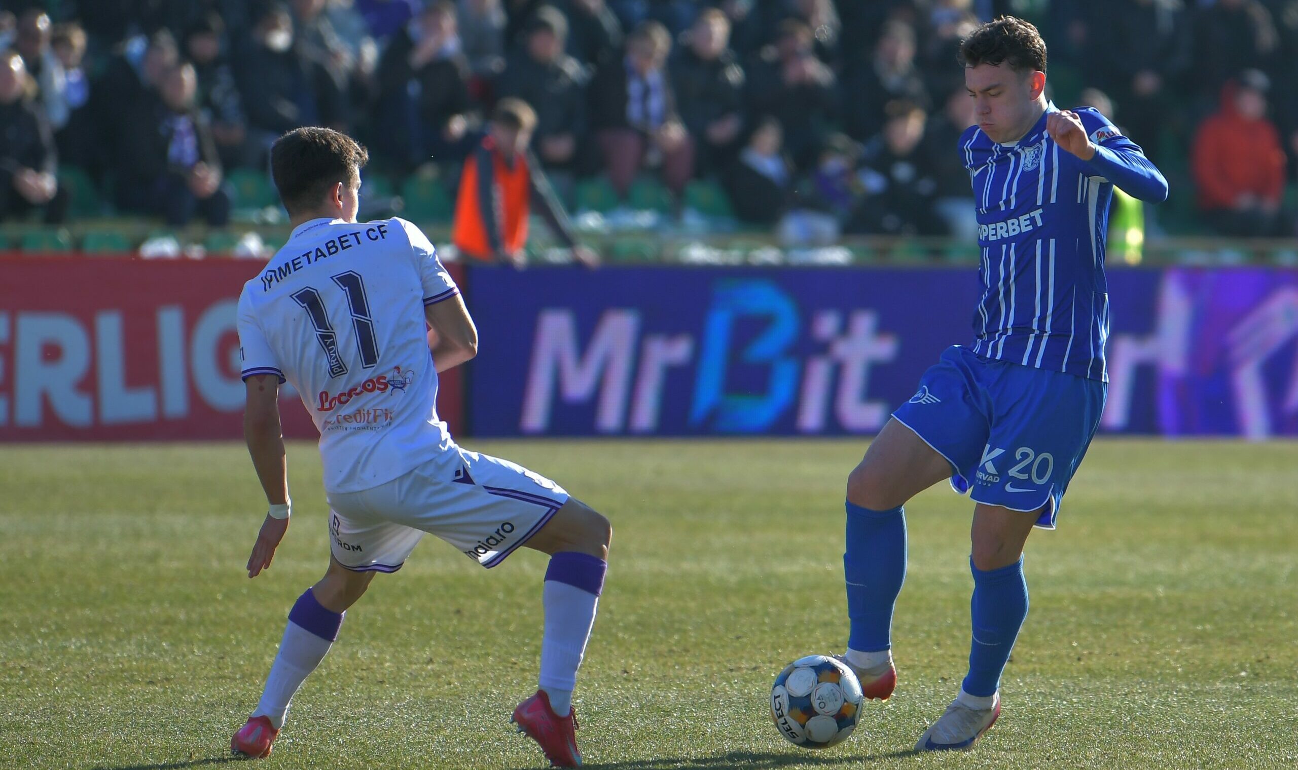 Gabriel Charpentier a semnat cu FC Argeș, iar clubul joacă acasă cu Farul în etapa a 5-a