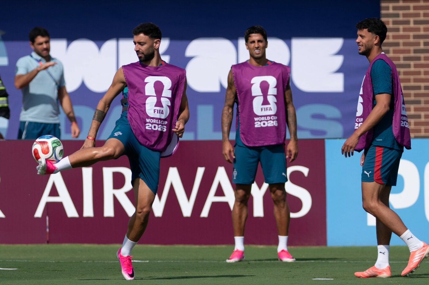 MERCATO FC Barcelona a dat lovitura! Titularul din naționala Portugaliei a semnat până în 2029 cu echipa lui Flick