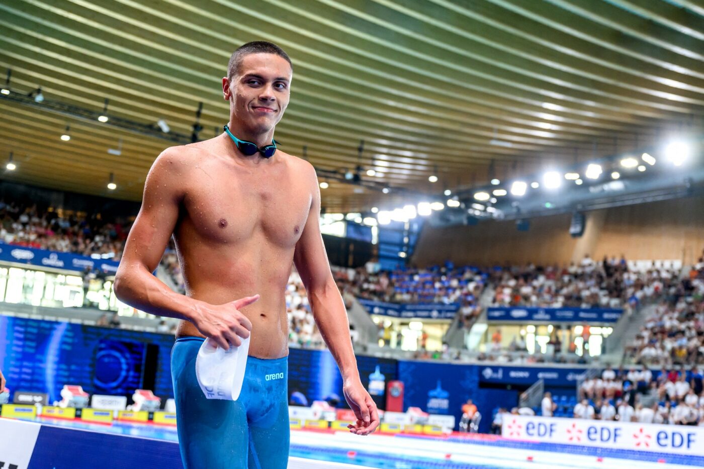David Popovici este REGELE EUROPEI la 100 metri liber, cu record al competiției! Aur fabulos: l-a distrus pe rusul Egor Kornev cu 46.56