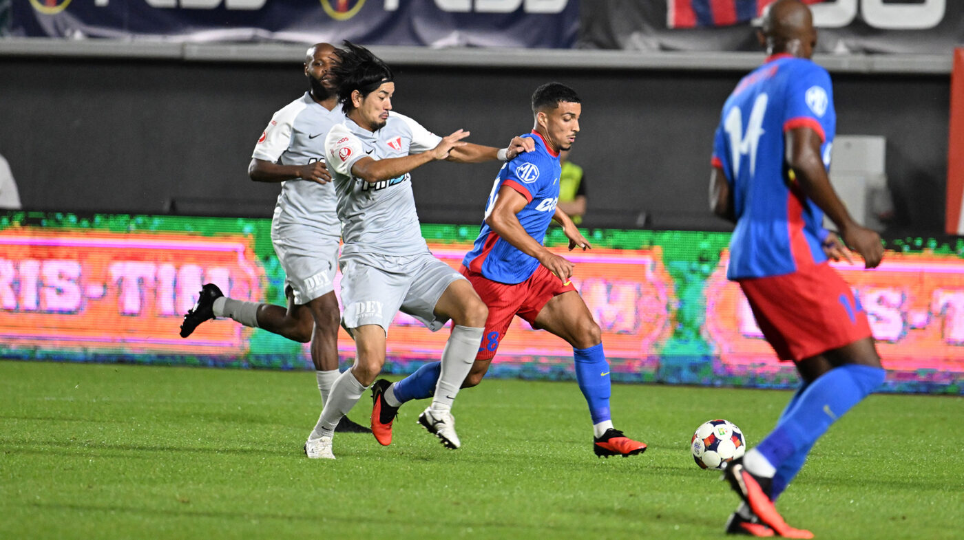 Gigi Becali i-a dat afară pe Garita și pe Boutoutaou din echipă! Out la pauza meciului FCSB – UTA