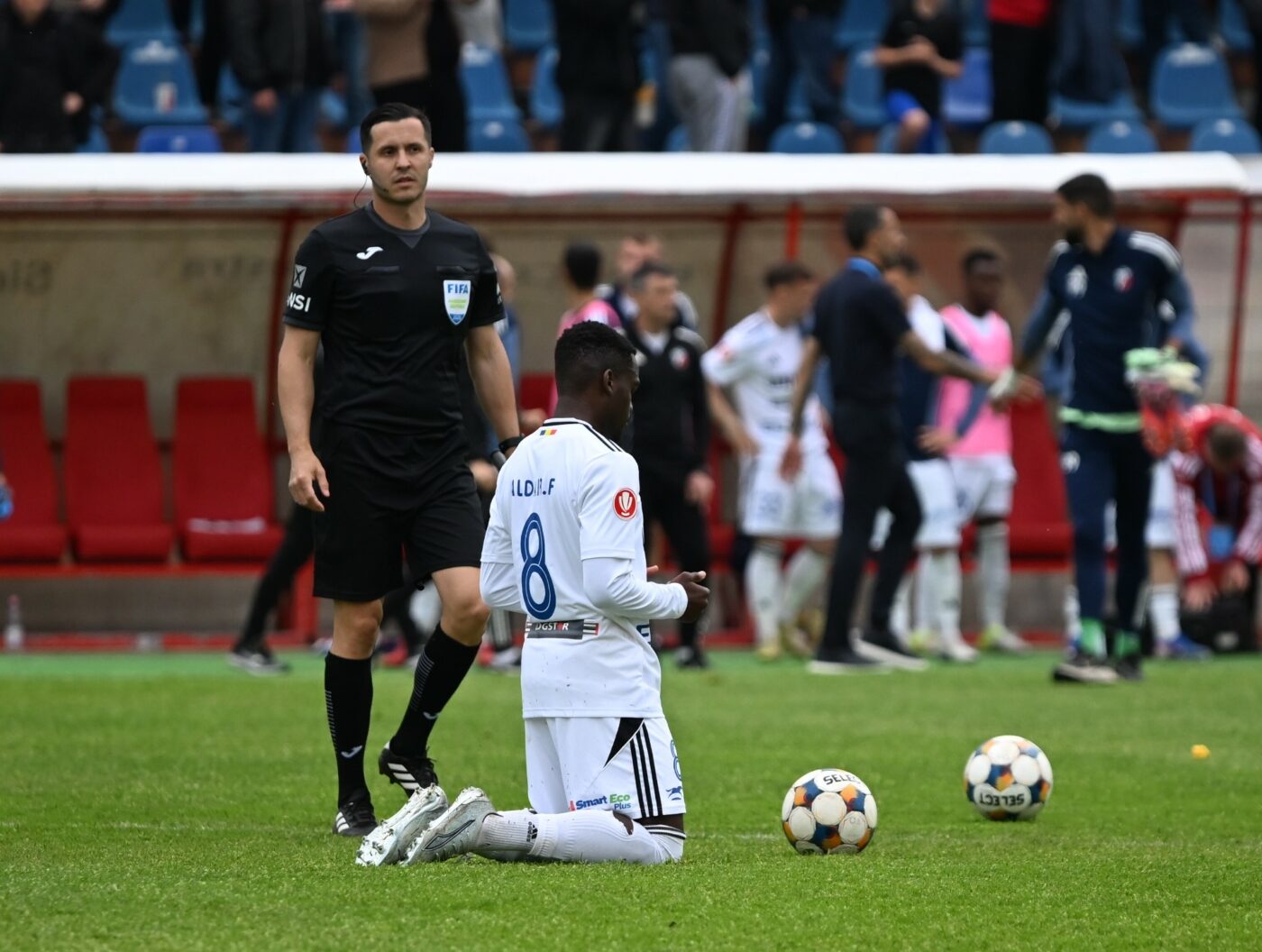 Gigi Becali l-a vrut la FCSB, amicul Iftime i-a cerut 500.000 de euro, iar acum fotbalistul a semnat în Vietnam!