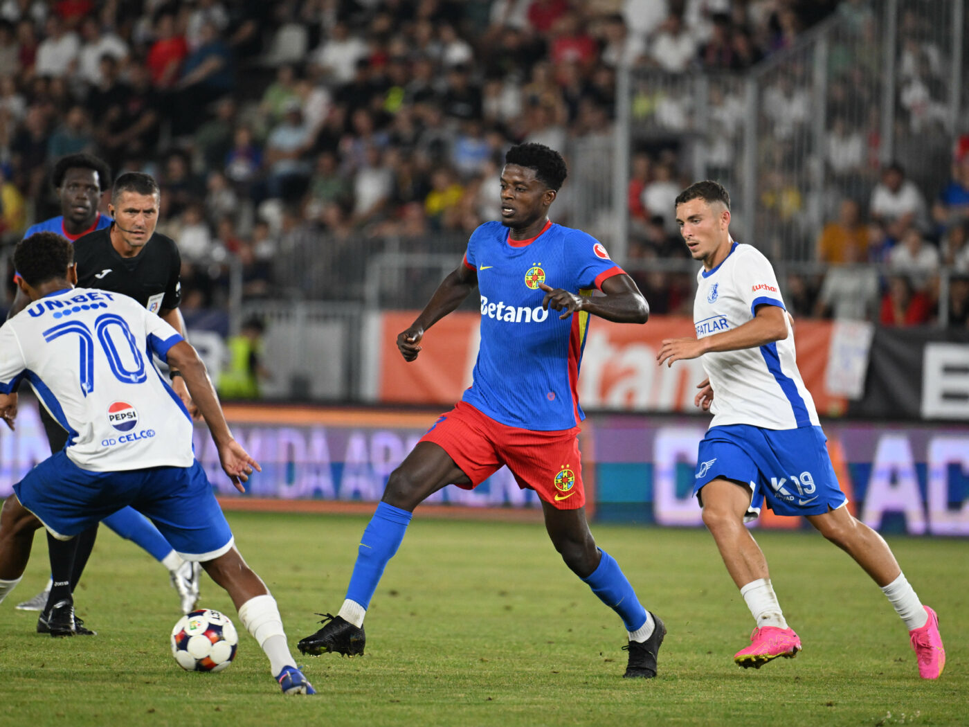 Giovanni Becali n-are milă de Gnahore după ce a trădat-o pe Dinamo pentru FCSB: „Am mai văzut d-ăștia care au rămas pe drumuri”