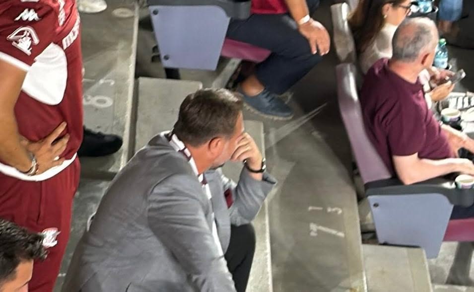 VIDEO Imagini inedite din Giulești! Lângă ce vedetă a stat Daniel Pancu la Rapid – Universitatea Craiova