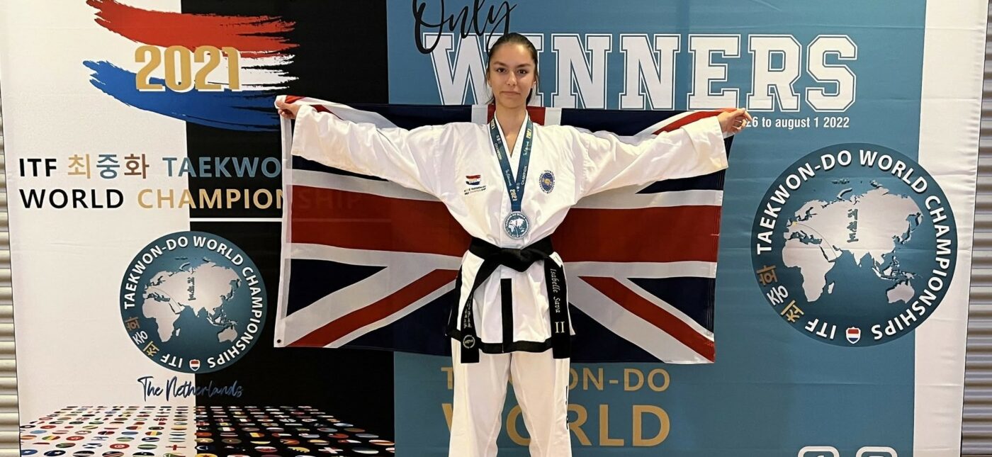 Isabelle Sava a murit la doar 19 ani după ce a făcut infarct în somn! Era medaliată cu argint la Campionatul Mondial