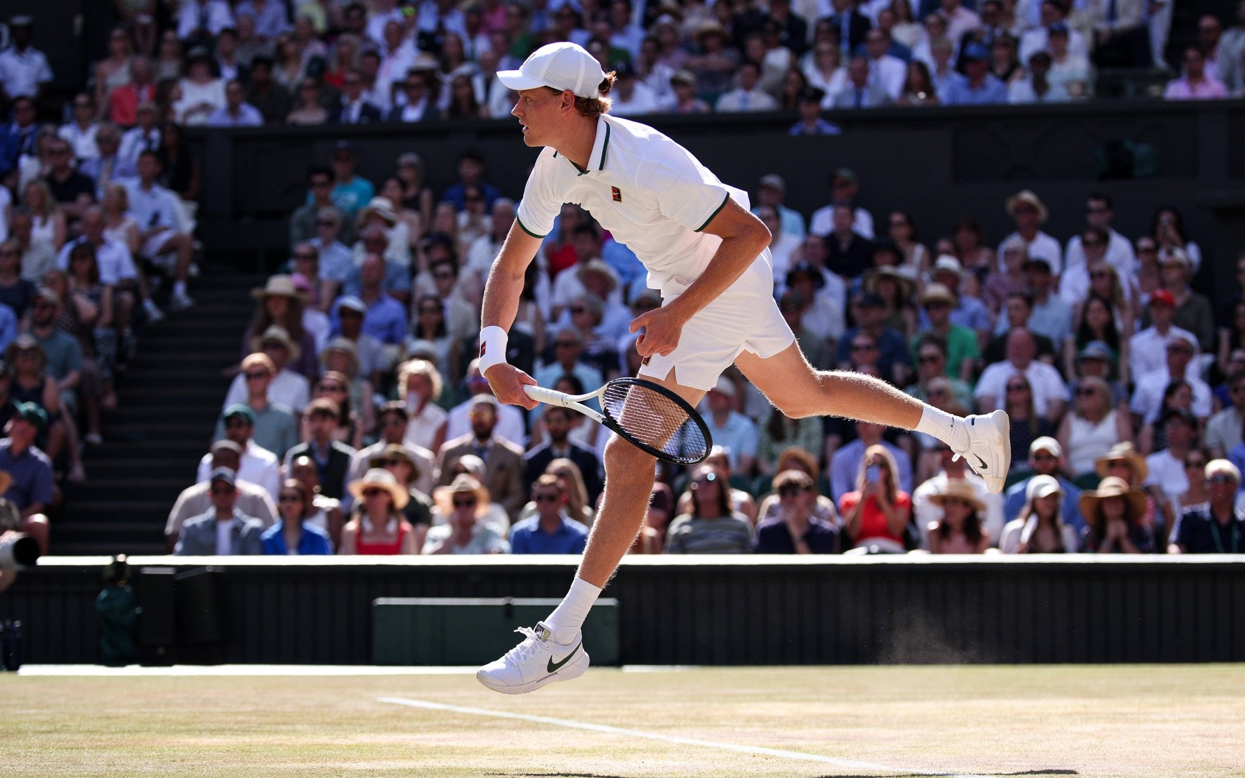 Imagine asociată subiectului: Jannik Sinner se retrage de la US Open din cauza unei accidentări la genunchi