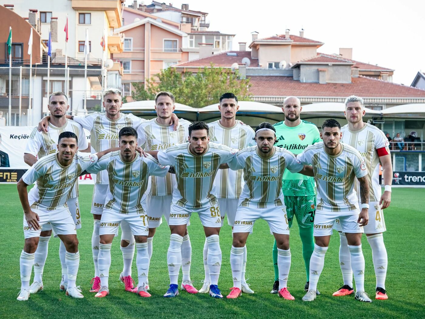 INTERVIU Fostul fotbalist de la FCSB a ajuns în Turcia și e total surprins de ce a găsit acolo: „Condiții peste tot ce e în România! Din prime am făcut cât un salariu bun la noi”