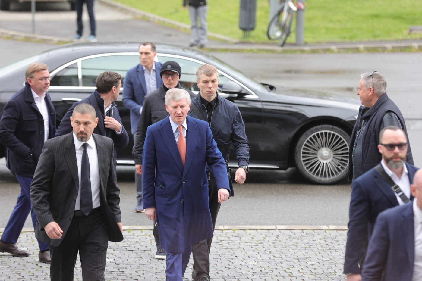 Cum ar fi fost forțat un fotbalist român să rezilieze contractul cu Șahtior Donețk. „M-a băgat într-o dubă și mi-a zis să semnez”