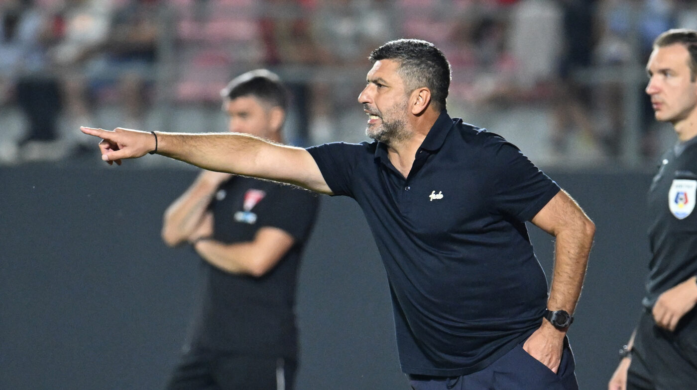 Marius Baciu și jucătorii de la FCSB, huiduiți de suporterii de la Târgoviște: „Du-te, bă, la pușcărie!”