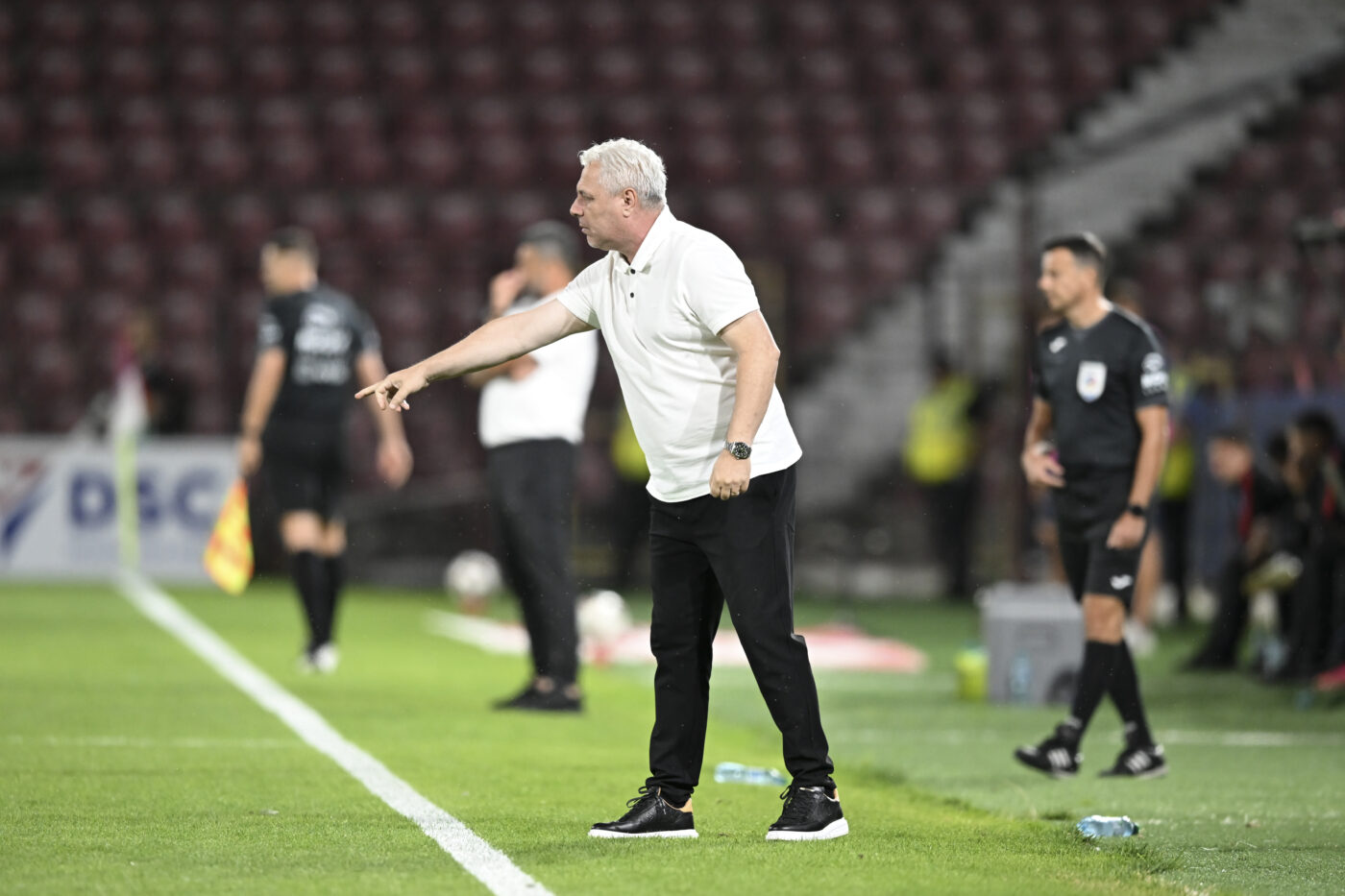 DECLARAȚII Marius Șumudică, reacție neașteptată după CFR – FCSB 1-0. Cui i-a dedicat victoria: „E cadoul meu pentru Oana!”