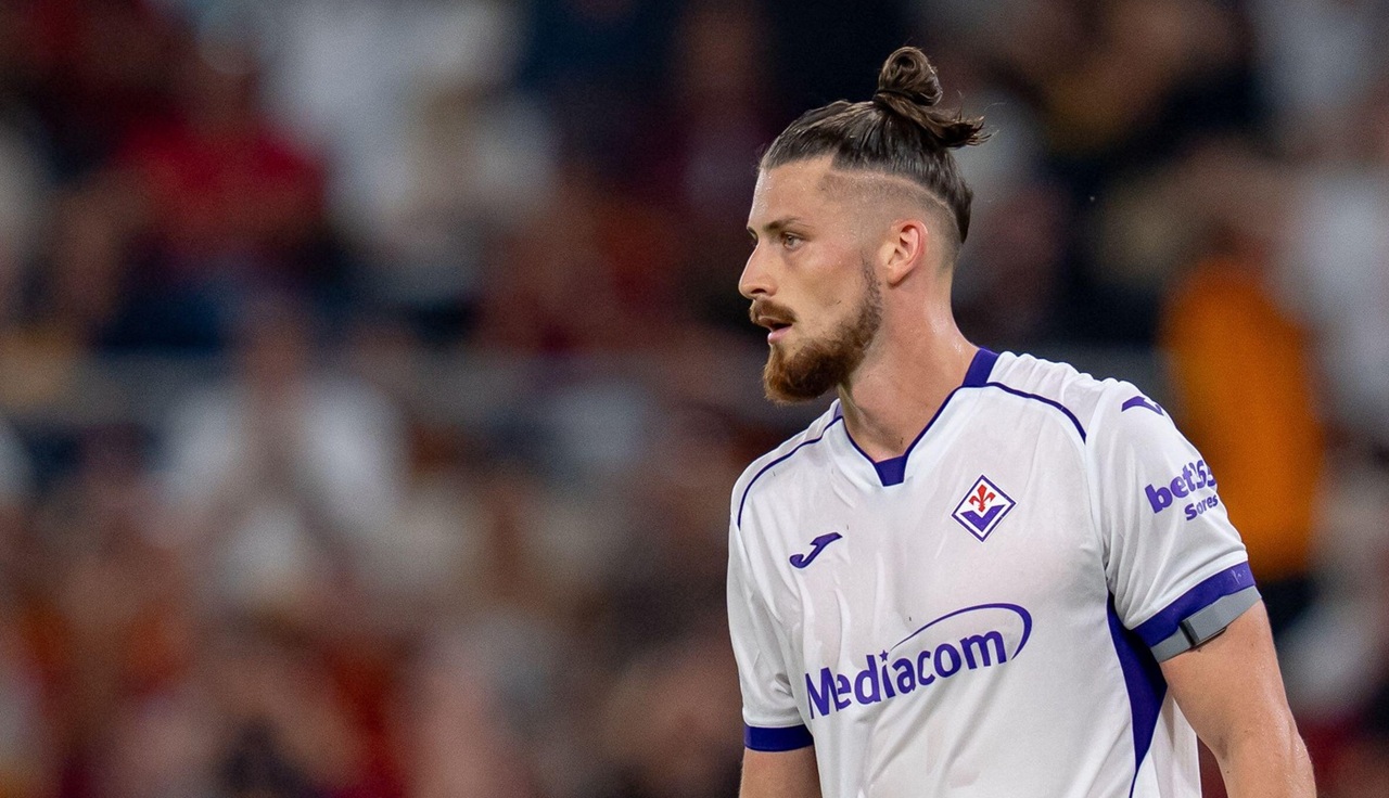 PRĂBUȘIT! Nota primită de Radu Drăgușin după rușinea trăită în Fiorentina – Frosinone 0-3