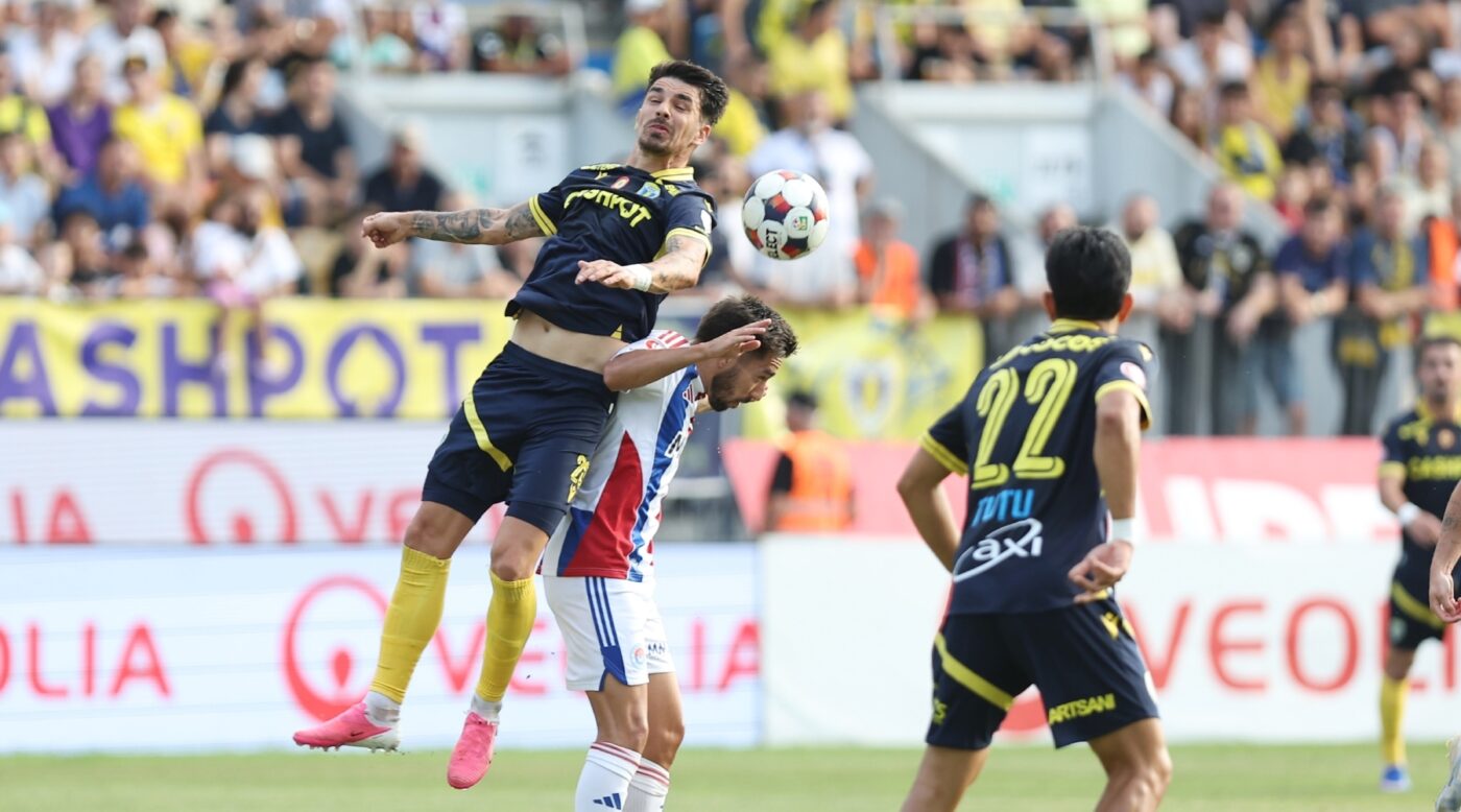 LIVE Petrolul Ploiești – Oțelul Galați, în etapa 4 din Superliga. Jucător eliminat la scurt timp după intrarea pe teren