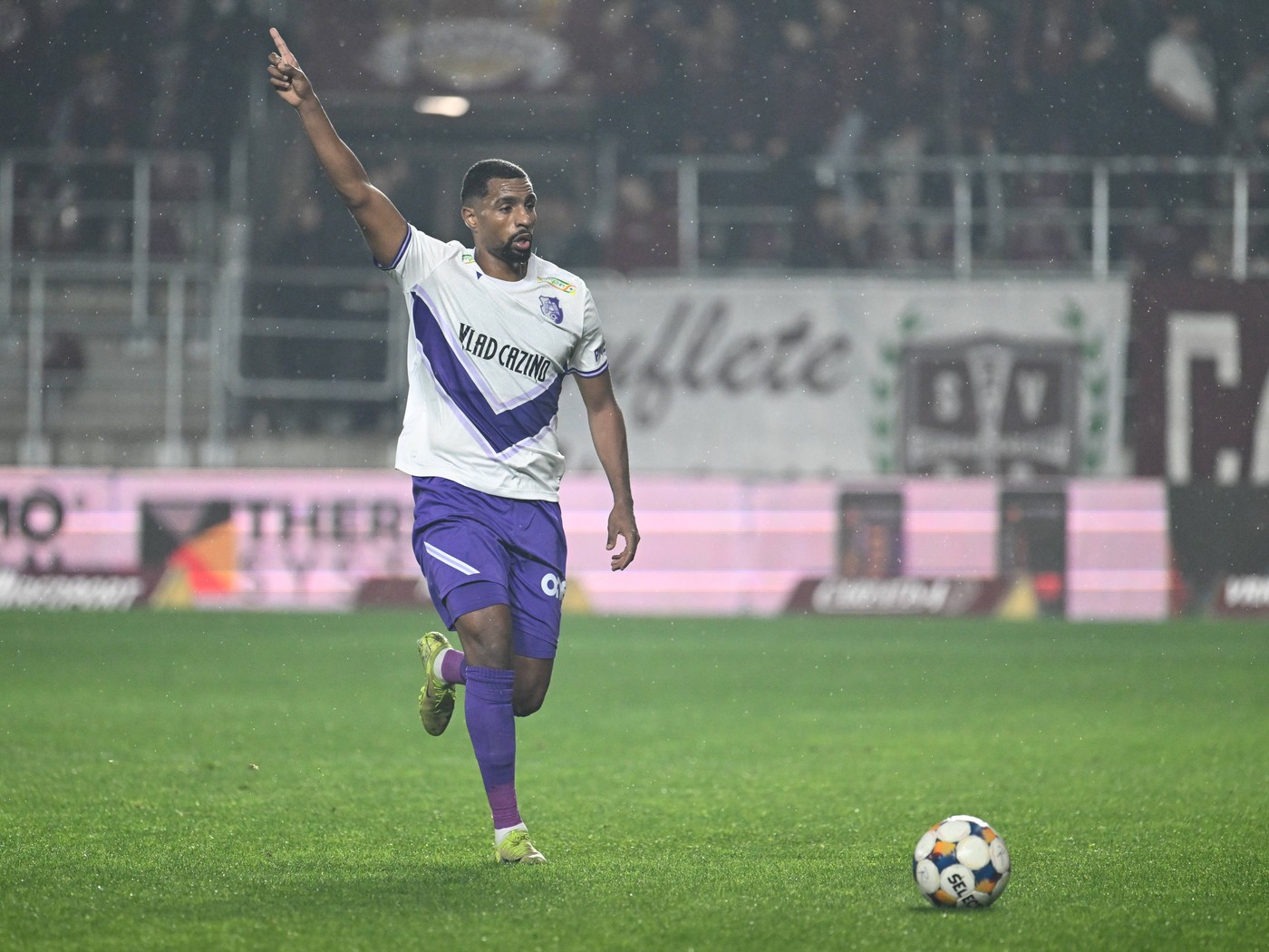 Rapid vrea să-l transfere de urgență pe „magicianul” Adel Bettaieb!