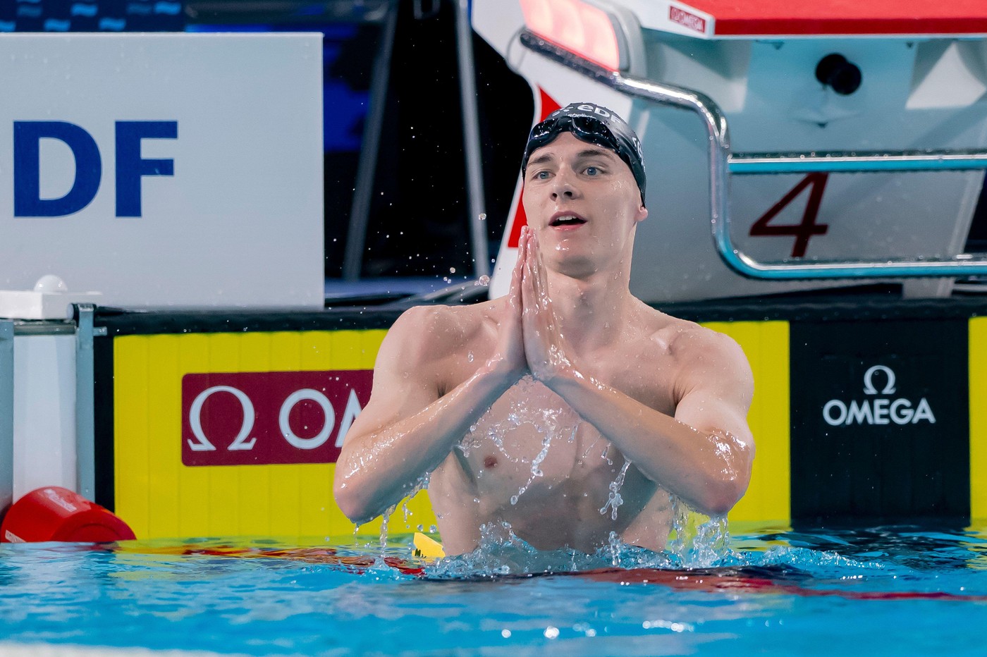Record mondial doborât în fața lui David Popovici! Theodor Proca, locul ocupat în finala de 1500 m liber
