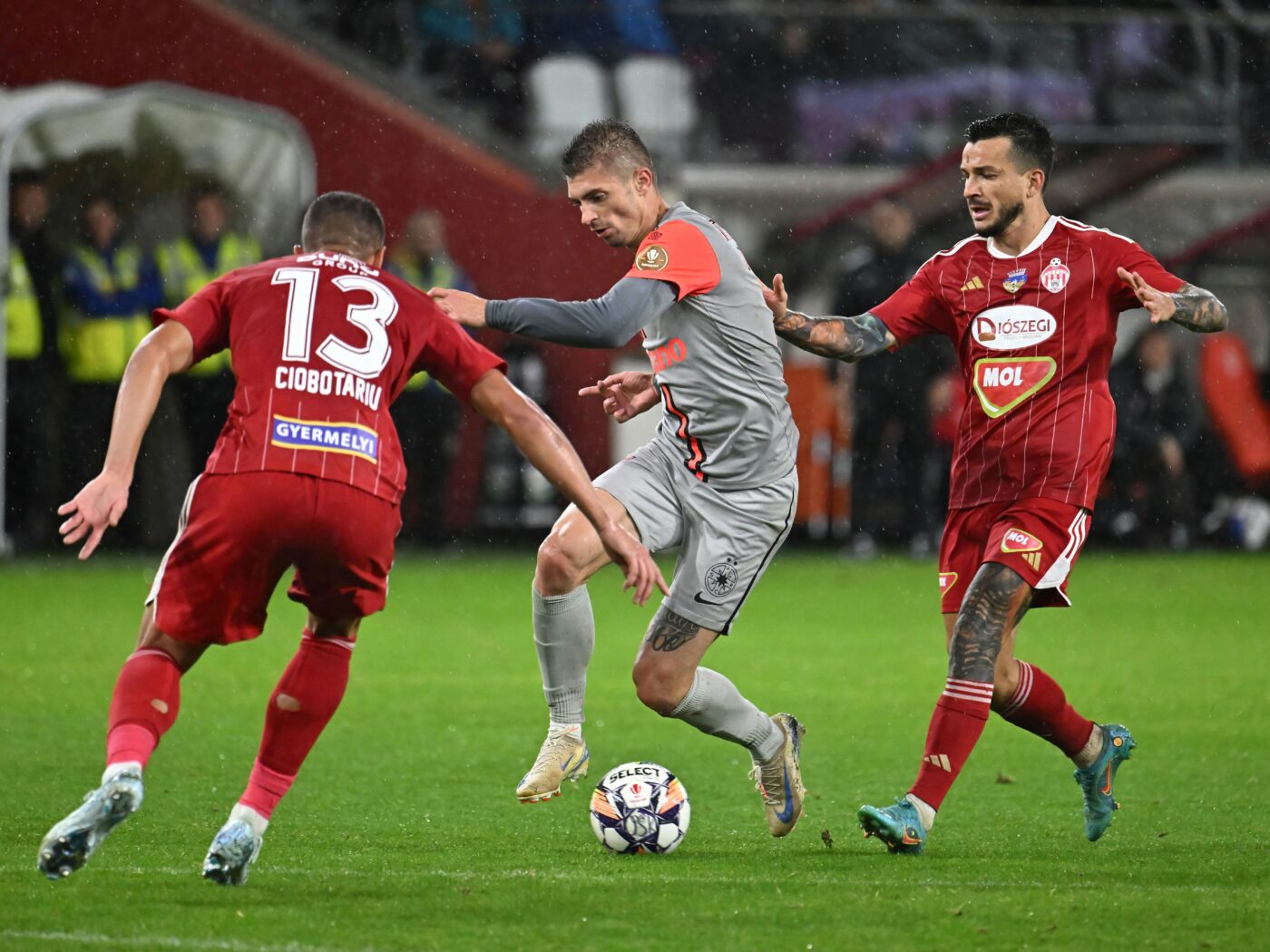 Șoc în Superliga! Fotbalistul, suspendat 9 luni înainte de Sepsi – FCSB: „E căpitanul echipei, pierdere mare”. EXCLUSIV