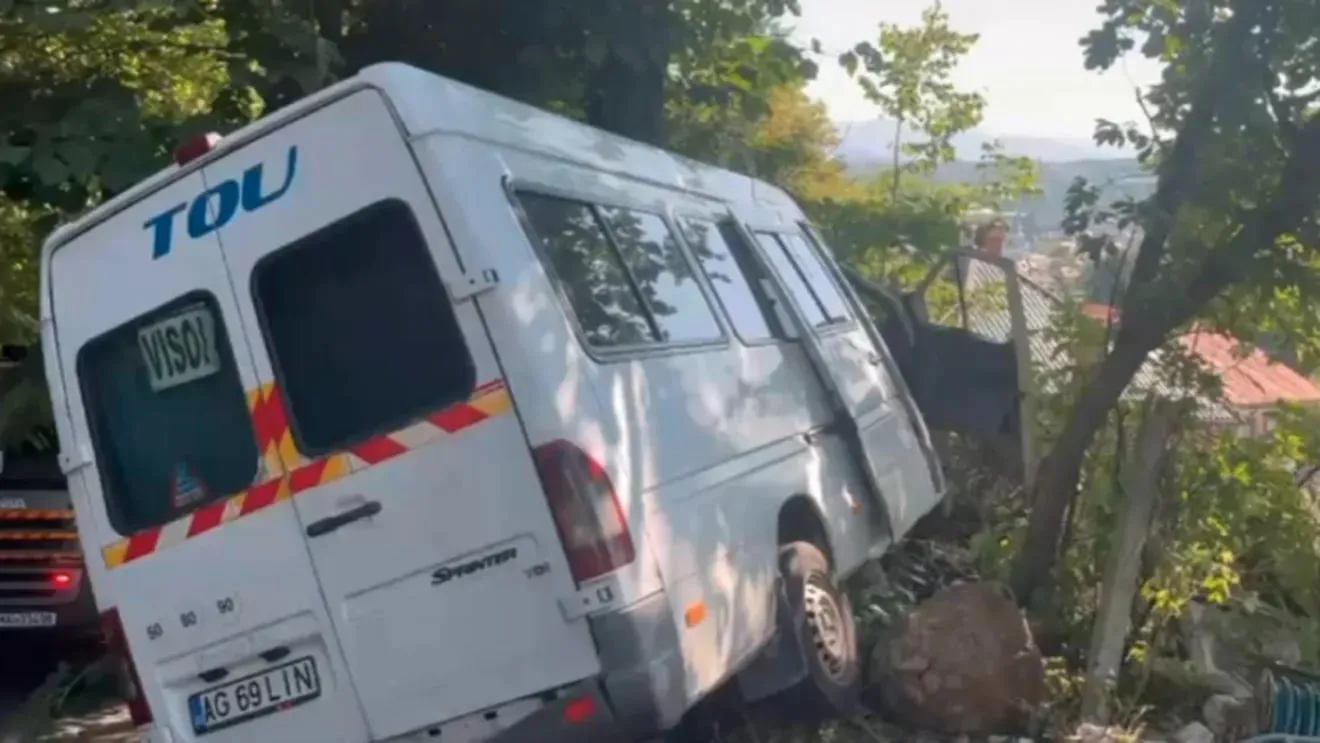 BREAKING NEWS Starea răniților din microbuzul groazei de la Câmpulung. Trei jucători au suferit fracturi și fisuri, un singur fotbalist mai este în spital. EXCLUSIV