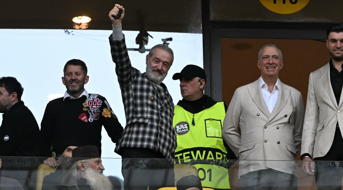 Surprize uriaşe! Gigi Becali a decis: cei mai controversați fotbalişti de la FCSB sunt titulari cu CFR Cluj!