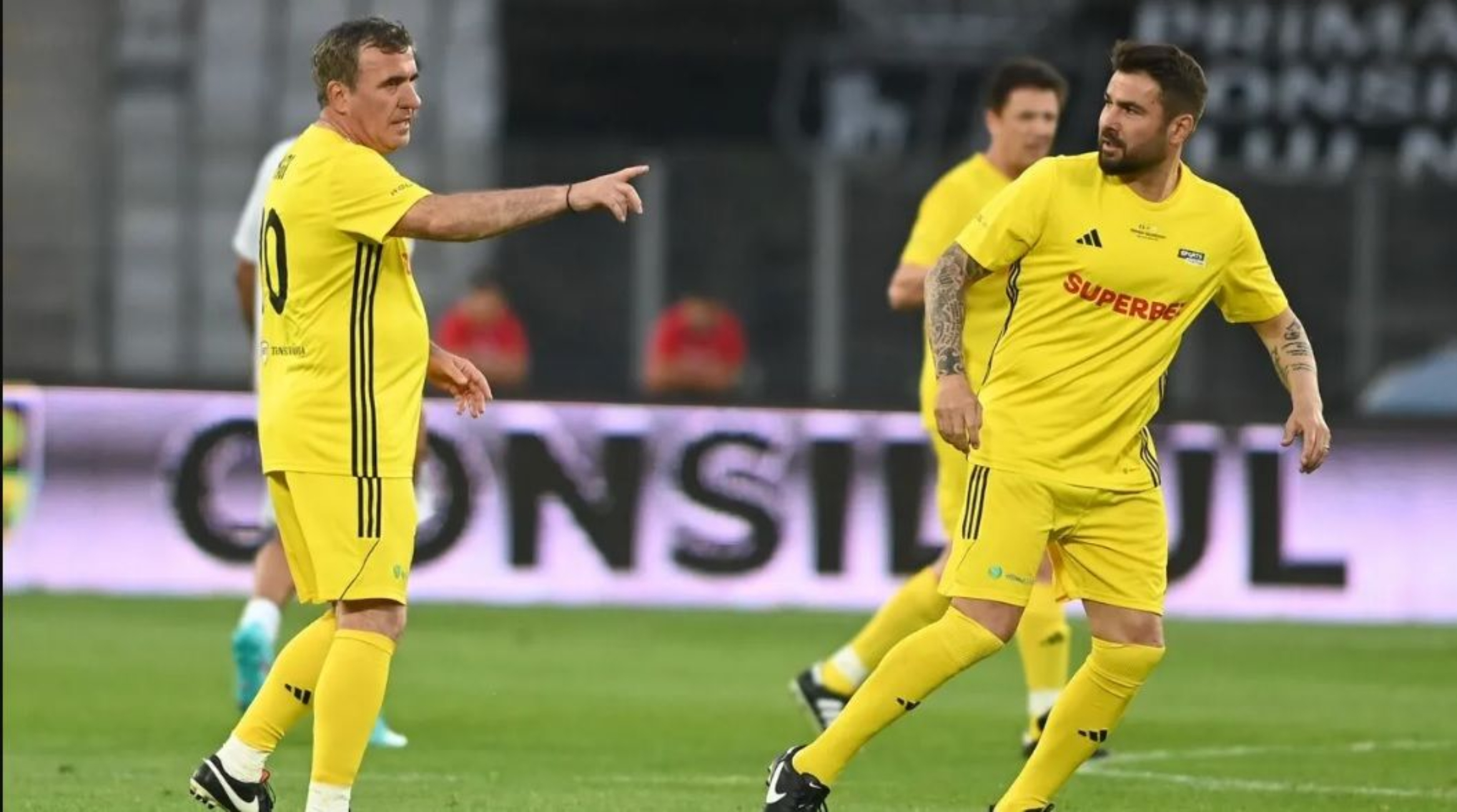 Imagine asociată subiectului: Adrian Mutu îl critică pe Gică Hagi după selecția pentru Liga Națiunilor