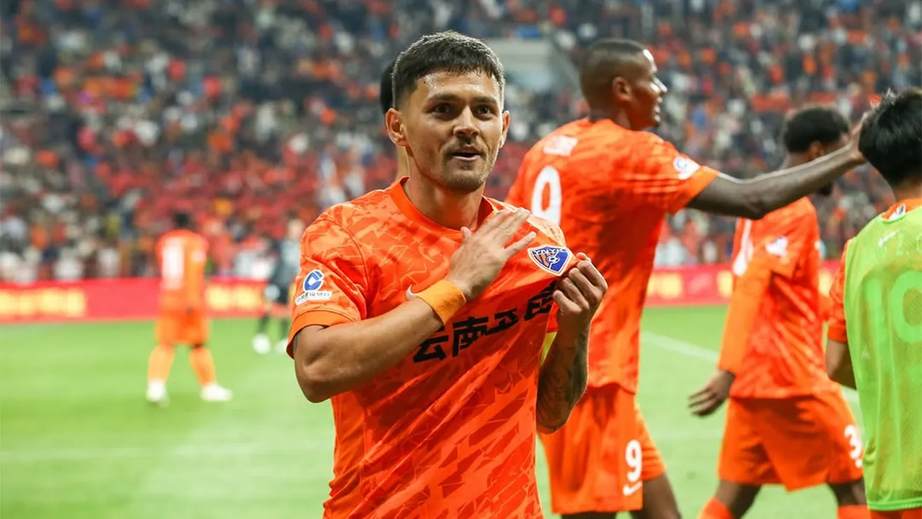 Alex Ioniță face spectacol în China! A marcat golul victoriei și a calificat echipa în semifinalele Cupei, împotriva unui alt român