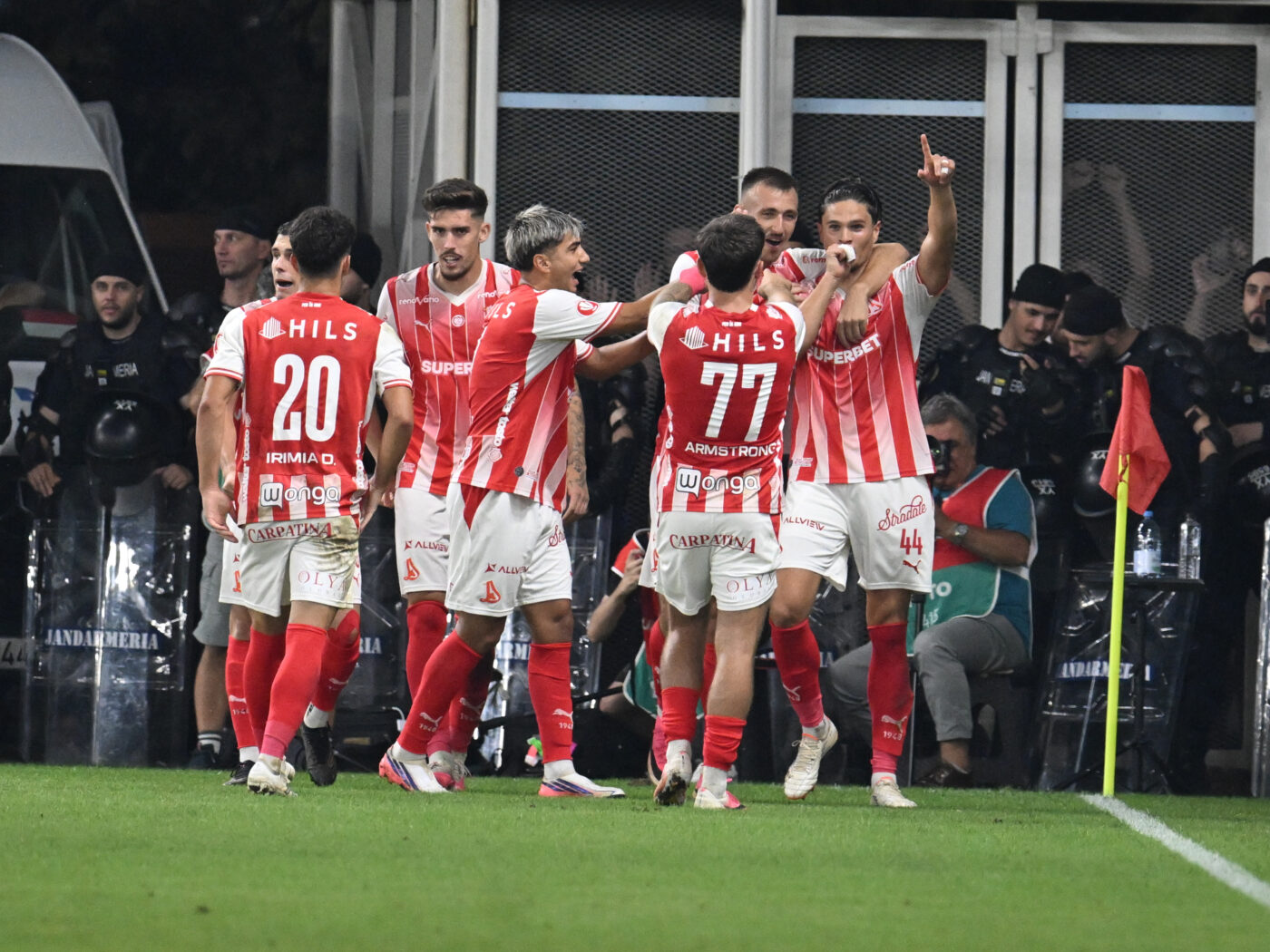 SPECIAL Ce n-ai văzut la TV în derby-ul Dinamo – FCSB. Gestul surprinzător făcut de Alexandru Musi la final și cine poate fi noul lider al roș-albaștrilor în Superliga