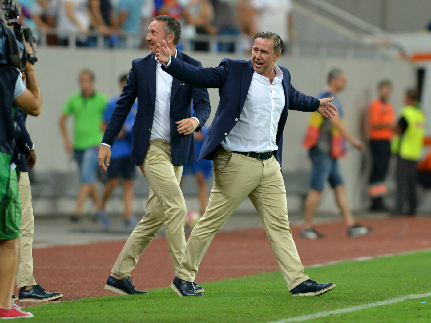 Cele TREI motive pentru care Reghecampf a acceptat pe loc oferta lui Gigi Becali de a reveni la FCSB: „Nimicim tot!”. EXCLUSIV
