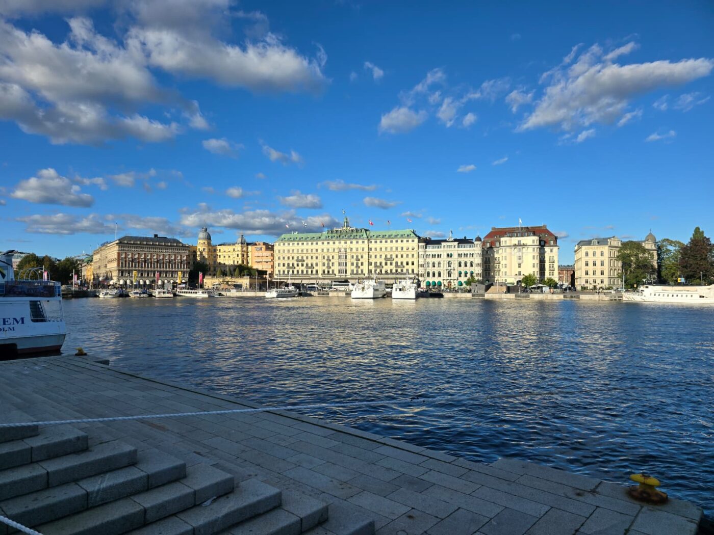 CORESPONDENȚĂ Cum îi așteaptă Stockholm pe tricolori pentru Suedia – România. Liniștea vikingilor și provocarea „Regelui”. EXCLUSIV