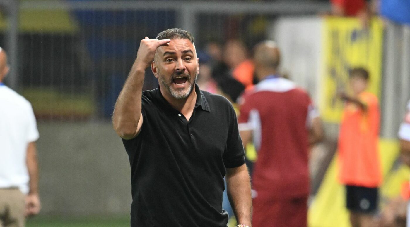 De cine se teme antrenorul Petrolului înainte de meciul cu FCSB: „E foarte puternic”