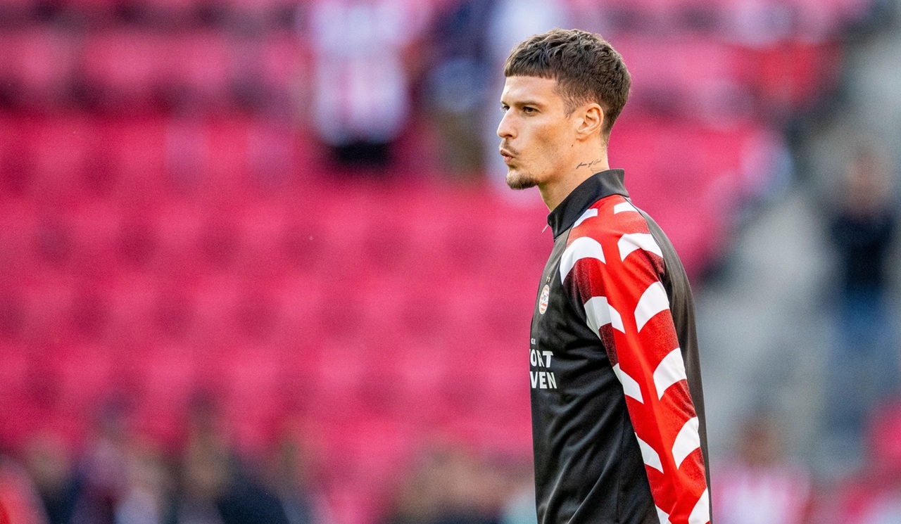 Dennis Man, umilit la PSV! Ce s-a întâmplat cu românul la eșecul 2-3 cu Twente
