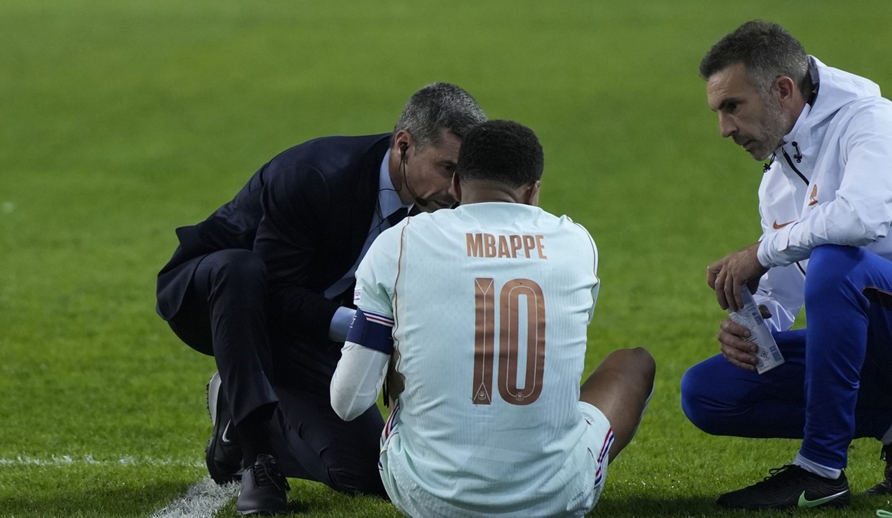 Anunț despre Kylian Mbappe. Ce se întâmplă cu accidentarea la genunchi