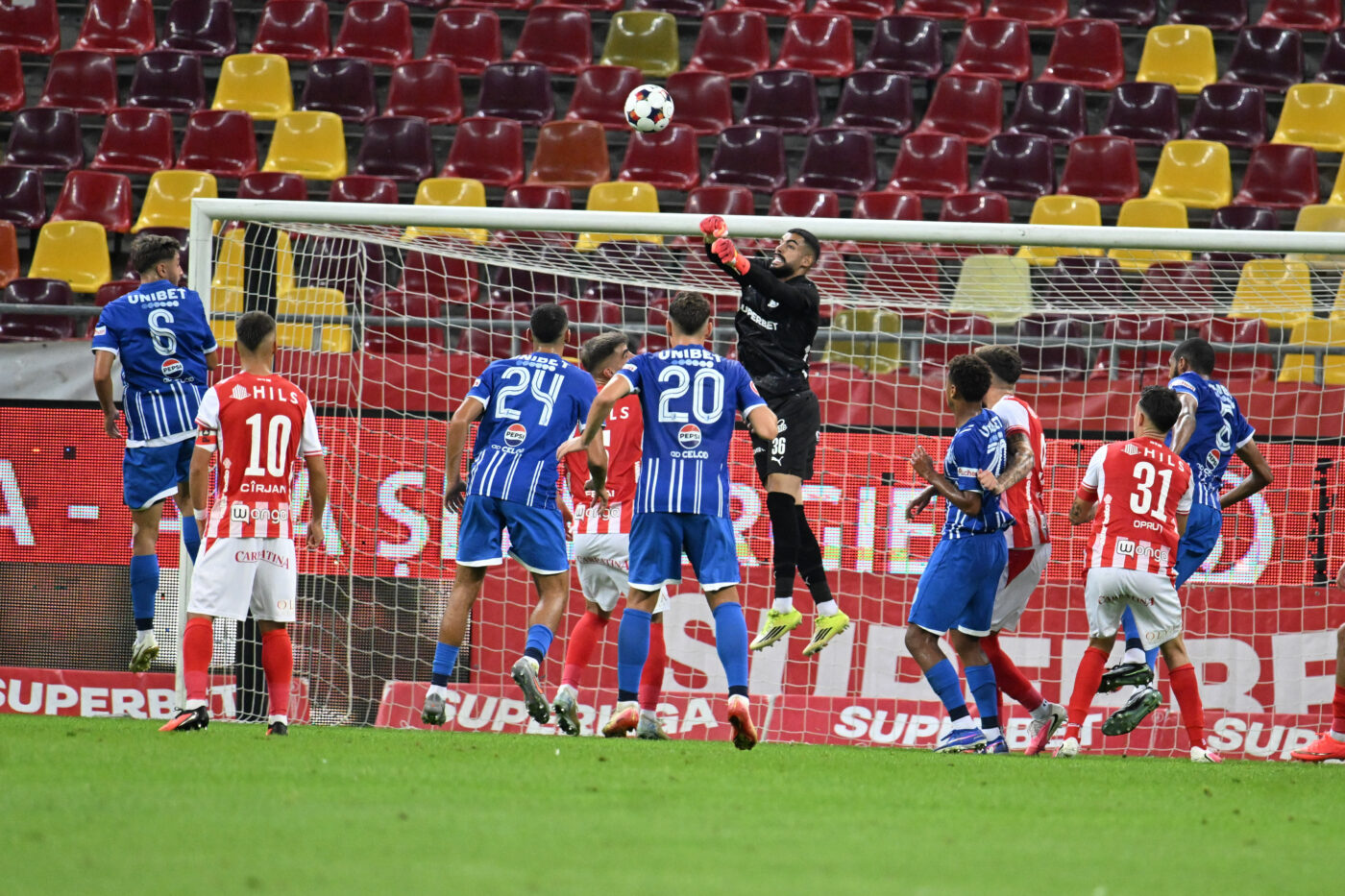 LIVE Dinamo – Farul, în etapa a 10-a din Superliga. „Câinii” înscriu pe bandă rulantă!
