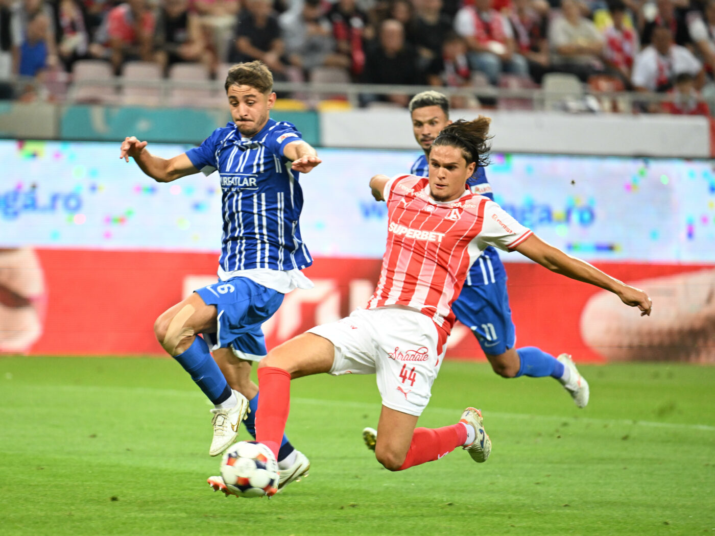 LIVE Dinamo – Farul, în etapa a 10-a din Superliga. „Câinii” înscriu din nou!
